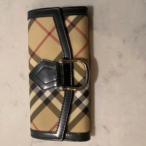 Burberry nova check wallet